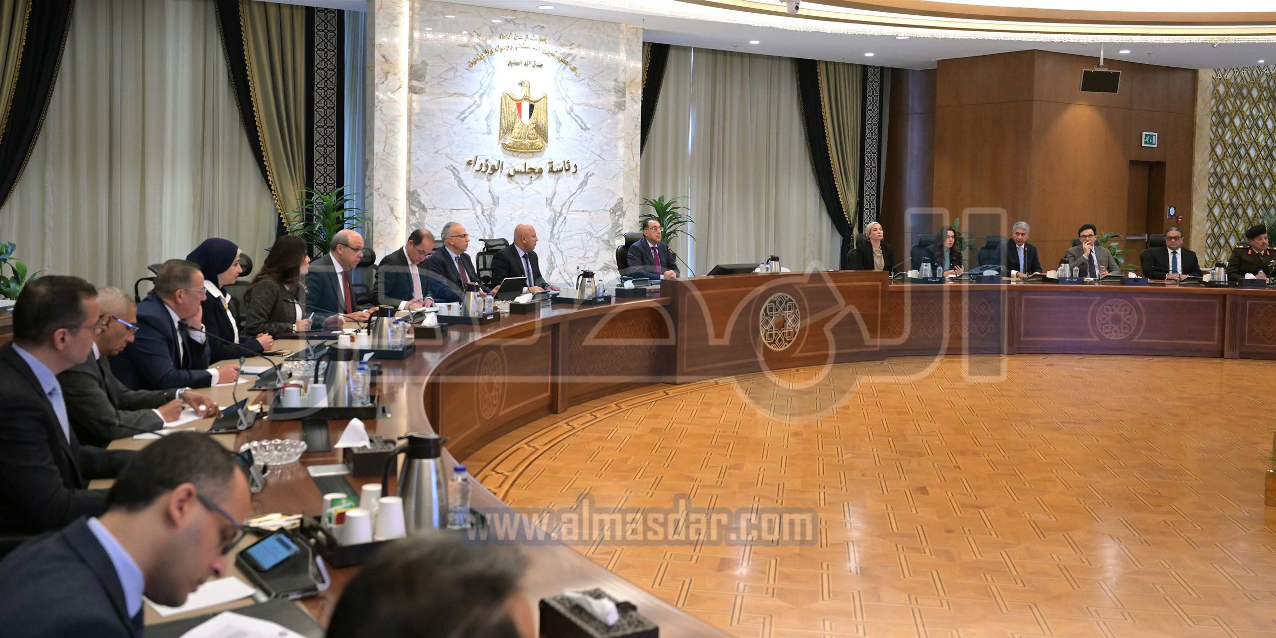 رئيس الوزراء يترأس اجتماع اللجنة الوزارية للسياحة