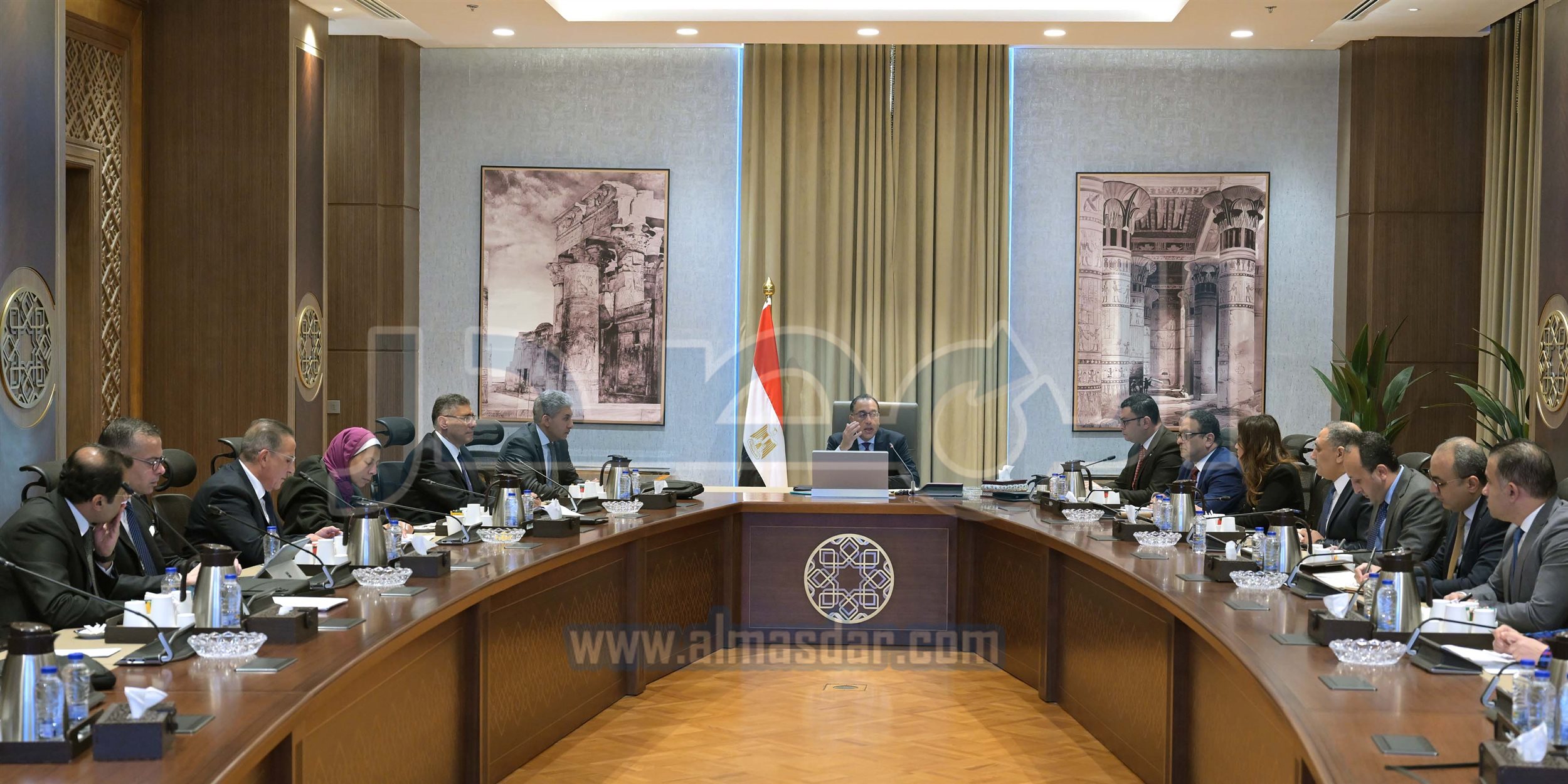 رئيس الوزراء يستعرض الفرص السياحية بهضبة الأهرام