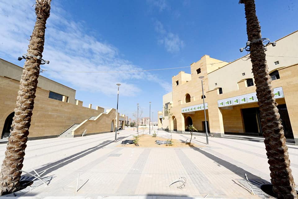 وزير الإسكان يتفقد مشروع حديقة تلال الفسطاط