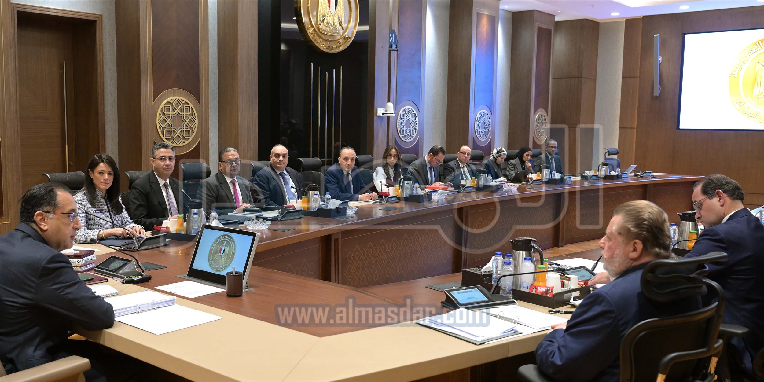 رئيس الوزراء يترأس اجتماع المجموعة الوزارية الاقتصادية