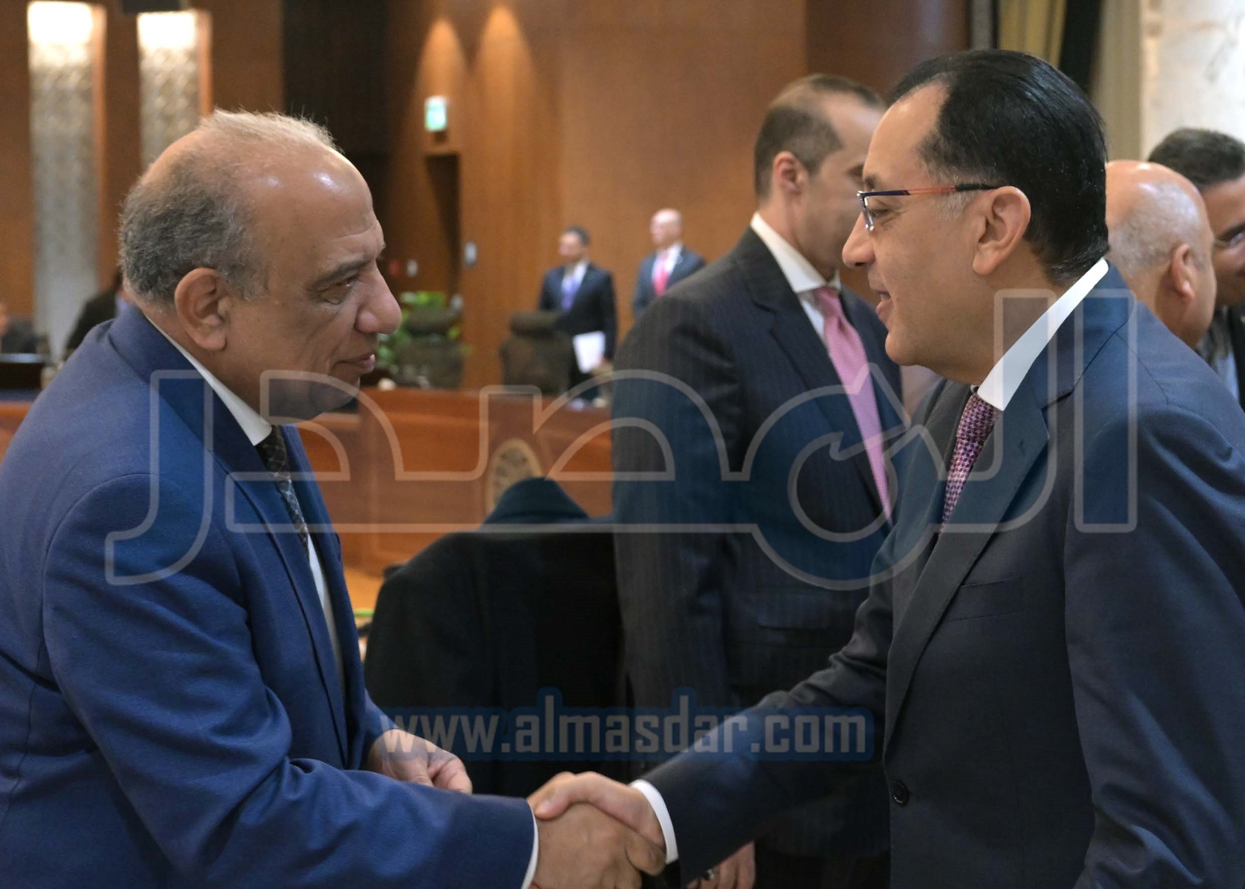 رئيس الوزراء يترأس الاجتماع الأسبوعي للحكومة