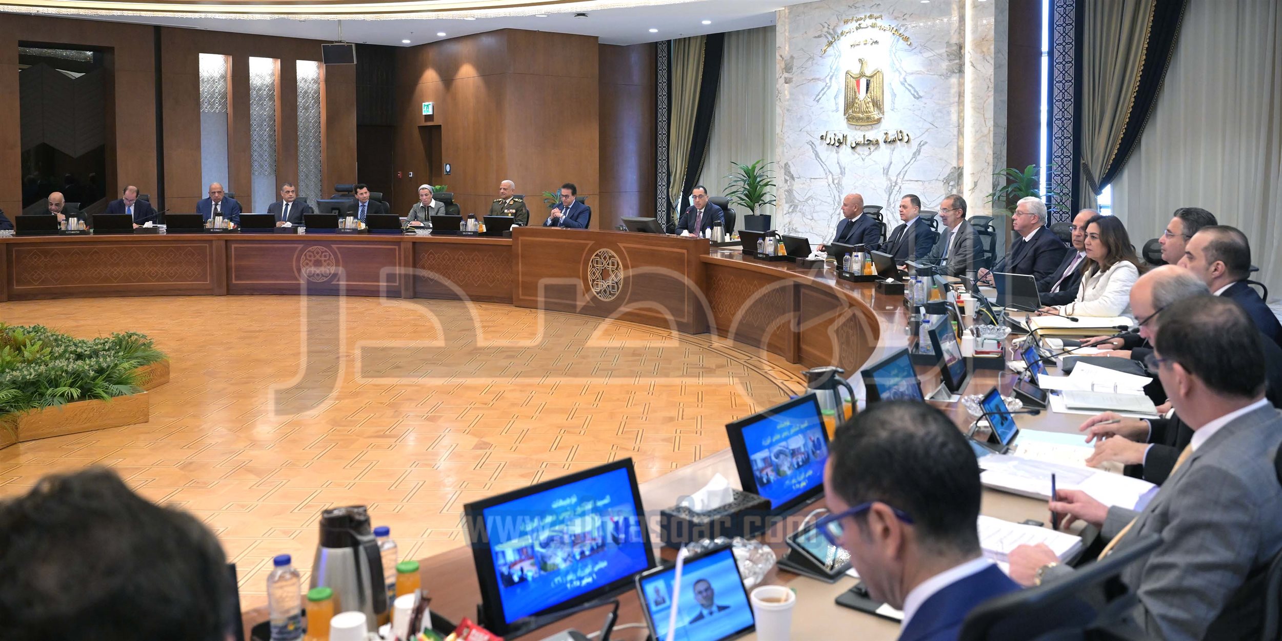 رئيس الوزراء يترأس الاجتماع الأسبوعي للحكومة