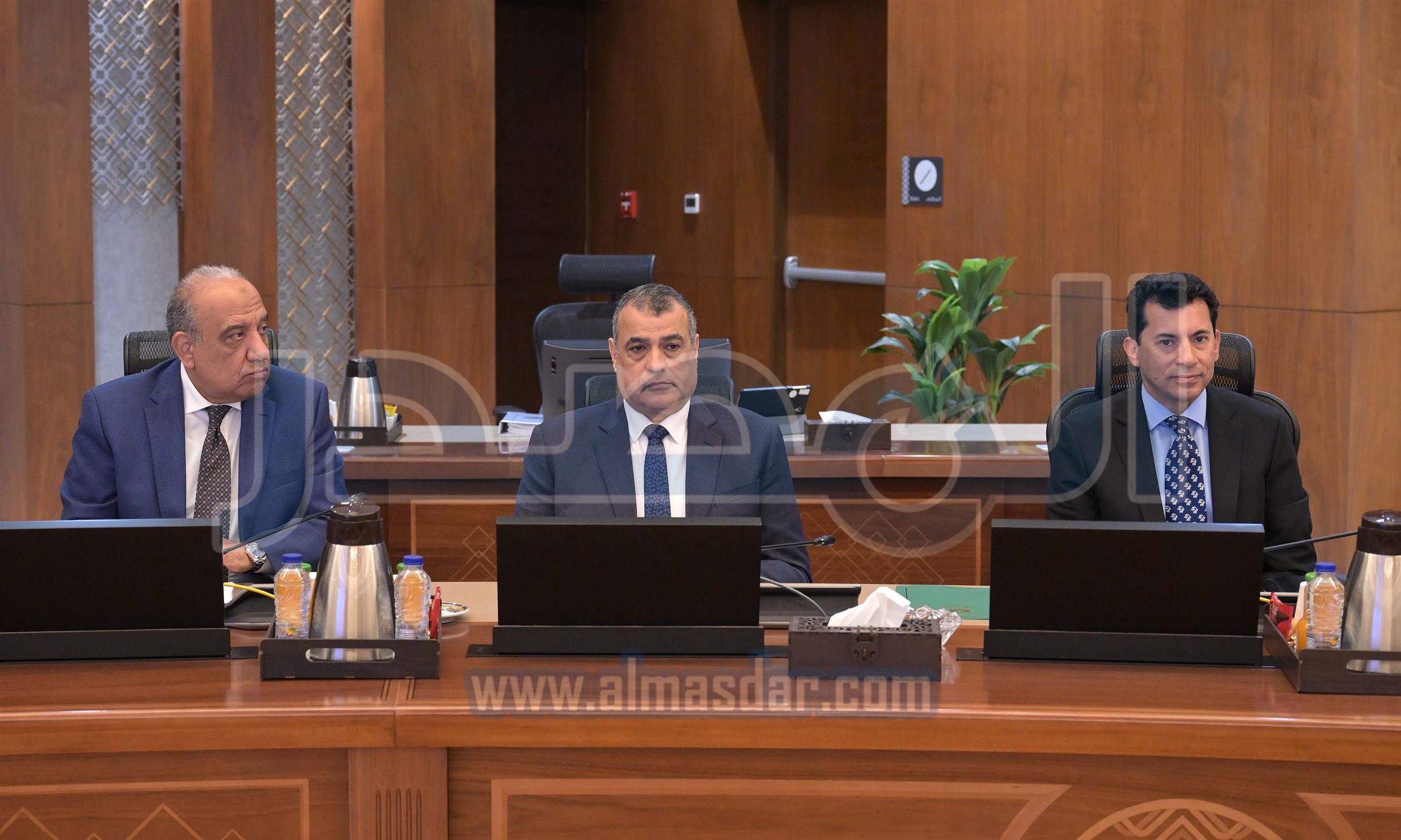 رئيس الوزراء يترأس الاجتماع الأسبوعي للحكومة