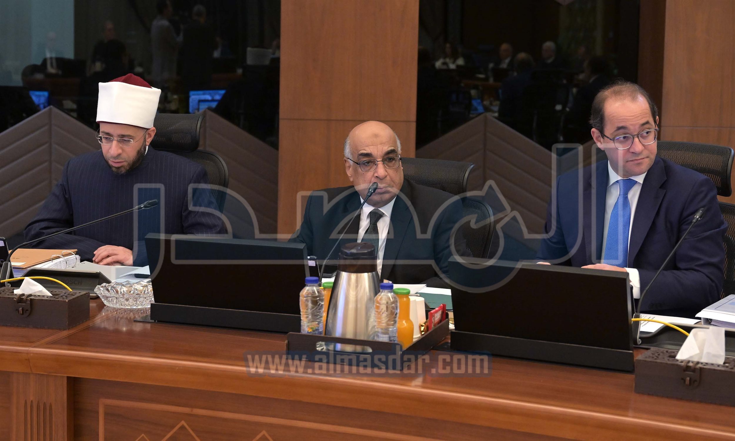 رئيس الوزراء يترأس الاجتماع الأسبوعي للحكومة