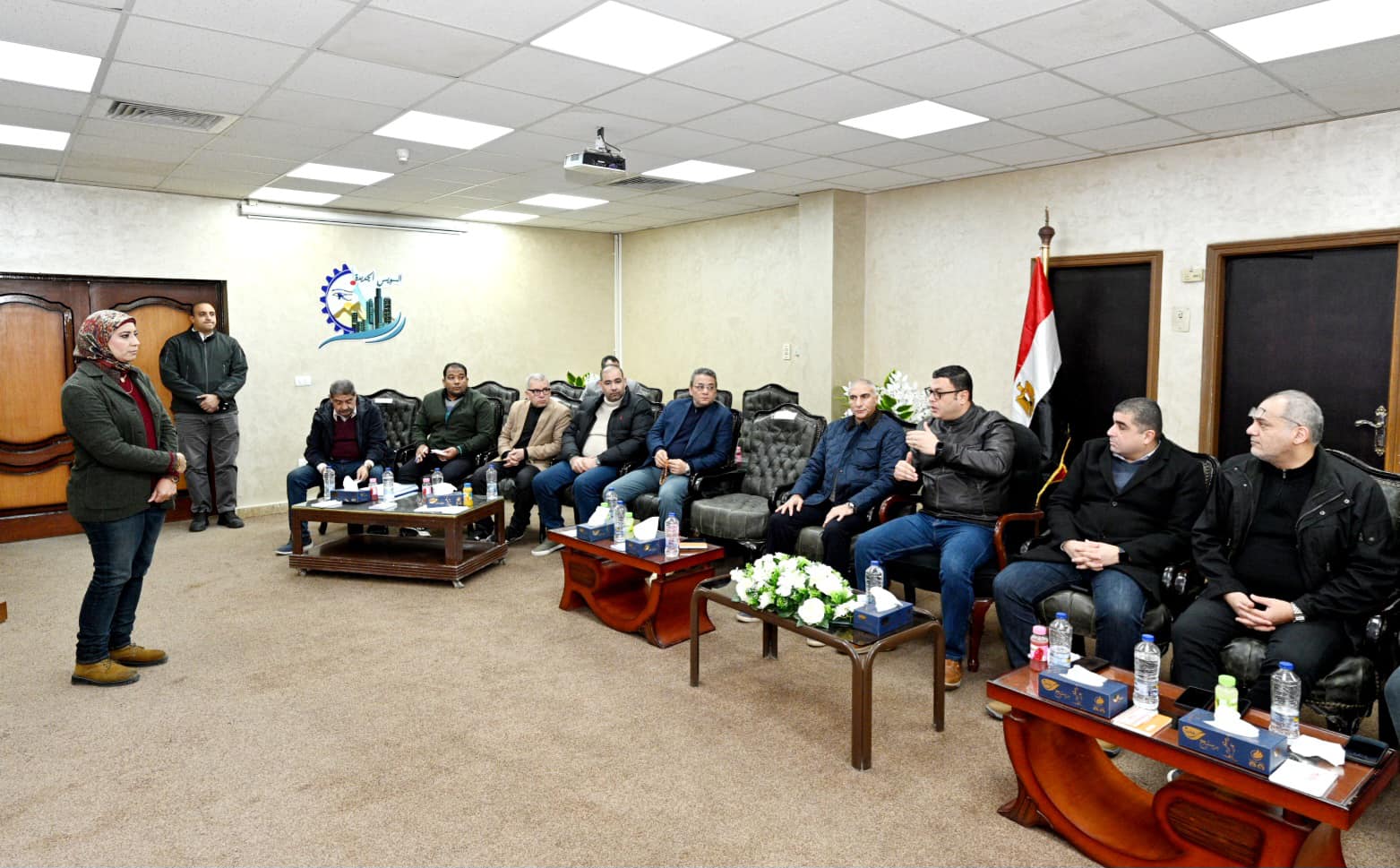 وزير الإسكان يصل لمدينة السويس الجديدة