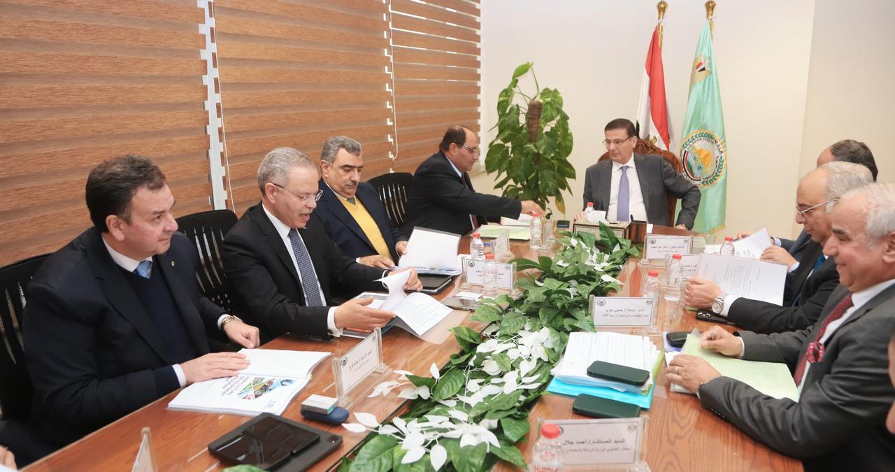 وزير الزراعة يترأس اجتماع مجلس أمناء برنامج التنمية الزراعية