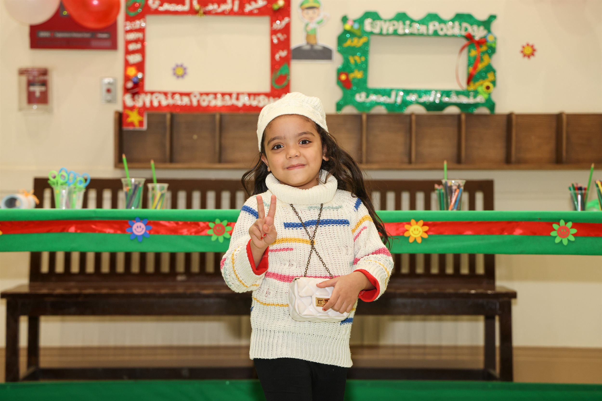 متحف البريد يشهد إقبالاً كبيرًا من الزائرين في عيد البريد