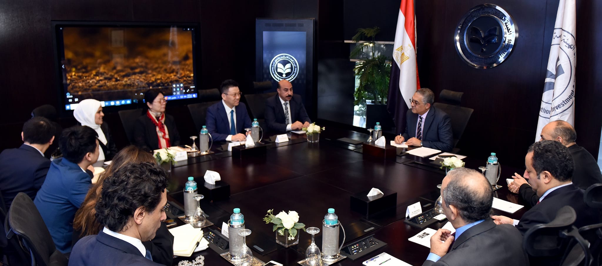 حسام هيبه في اجتماع مع رئيس شركة آسيا - بوتاس الصينية