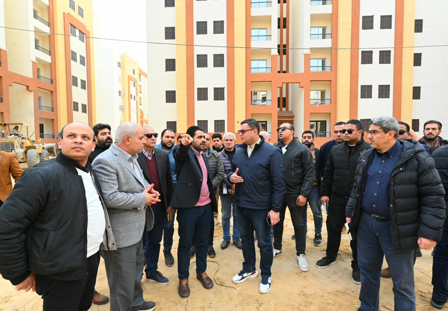 وزير الإسكان يتابع موقف مشروعات الإسكان بمدينة العبور الجديدة