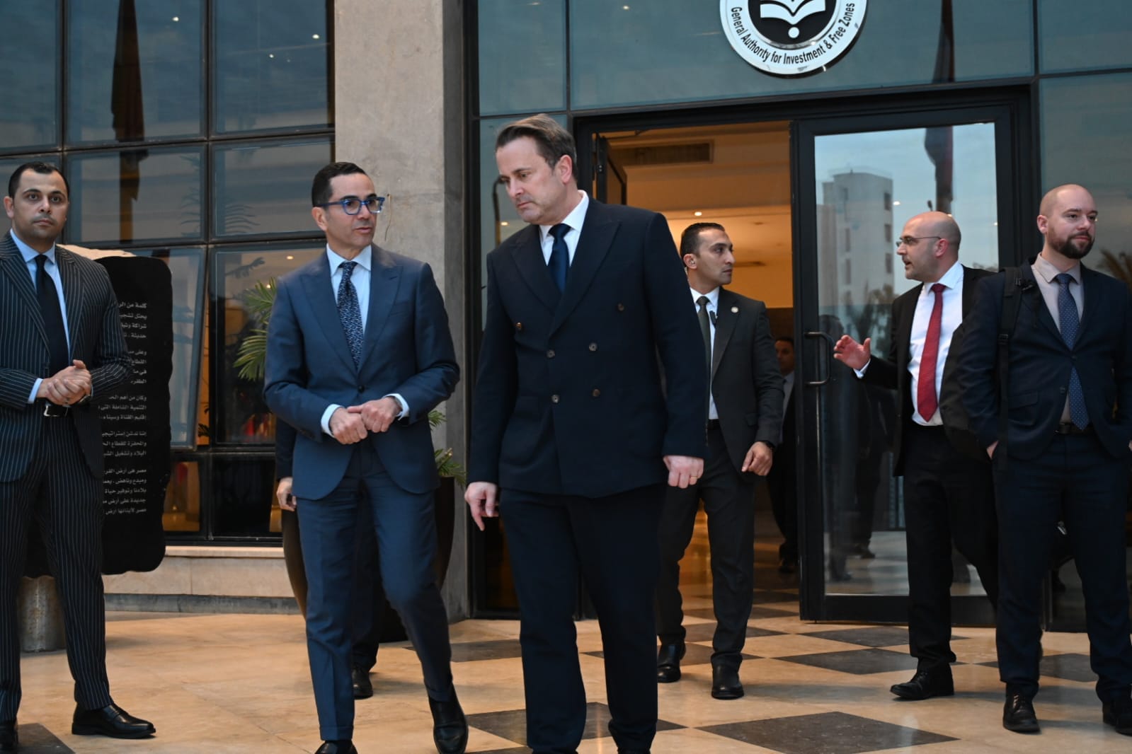 وزير الاستثمار يستقبل نائب رئيس وزراء لوكسمبورج