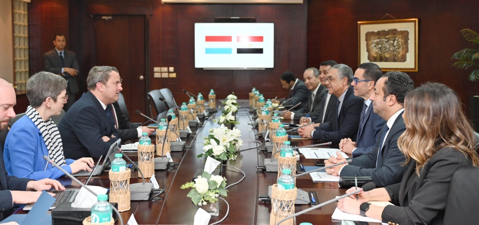 وزير الاستثمار يستقبل نائب رئيس وزراء لوكسمبورج