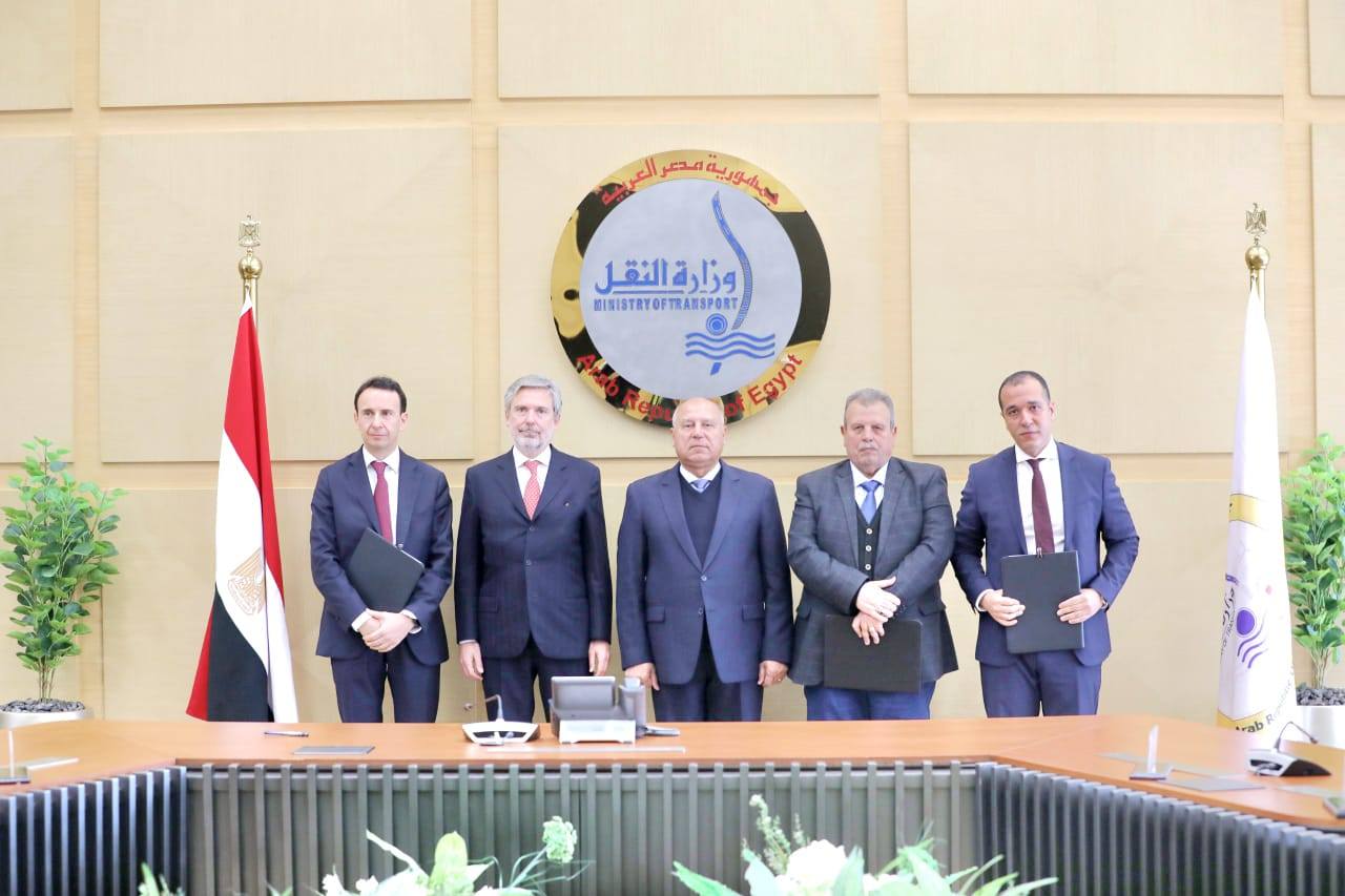 توقيع اتفاقية بين الهيئة القومية لسكك حديد مصر وشركة سالشيف الإيطاليه