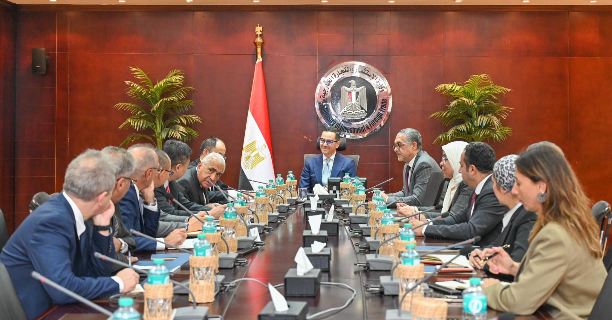 الخطيب يلتقي رئيسي شركتي بروميتون تاير وCNRC الصينية