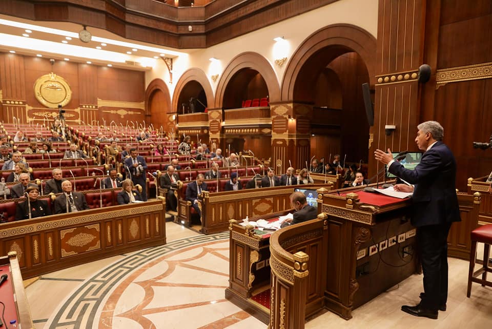 وزير السياحة والآثار يشارك في الجلسة العامة لمجلس الشيوخ