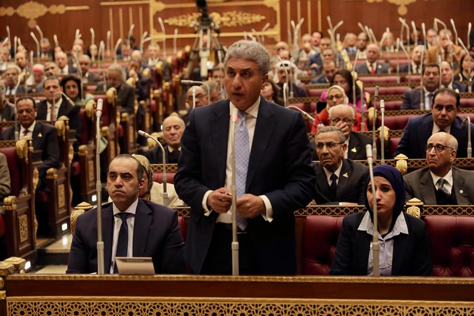 وزير السياحة والآثار يشارك في الجلسة العامة لمجلس الشيوخ