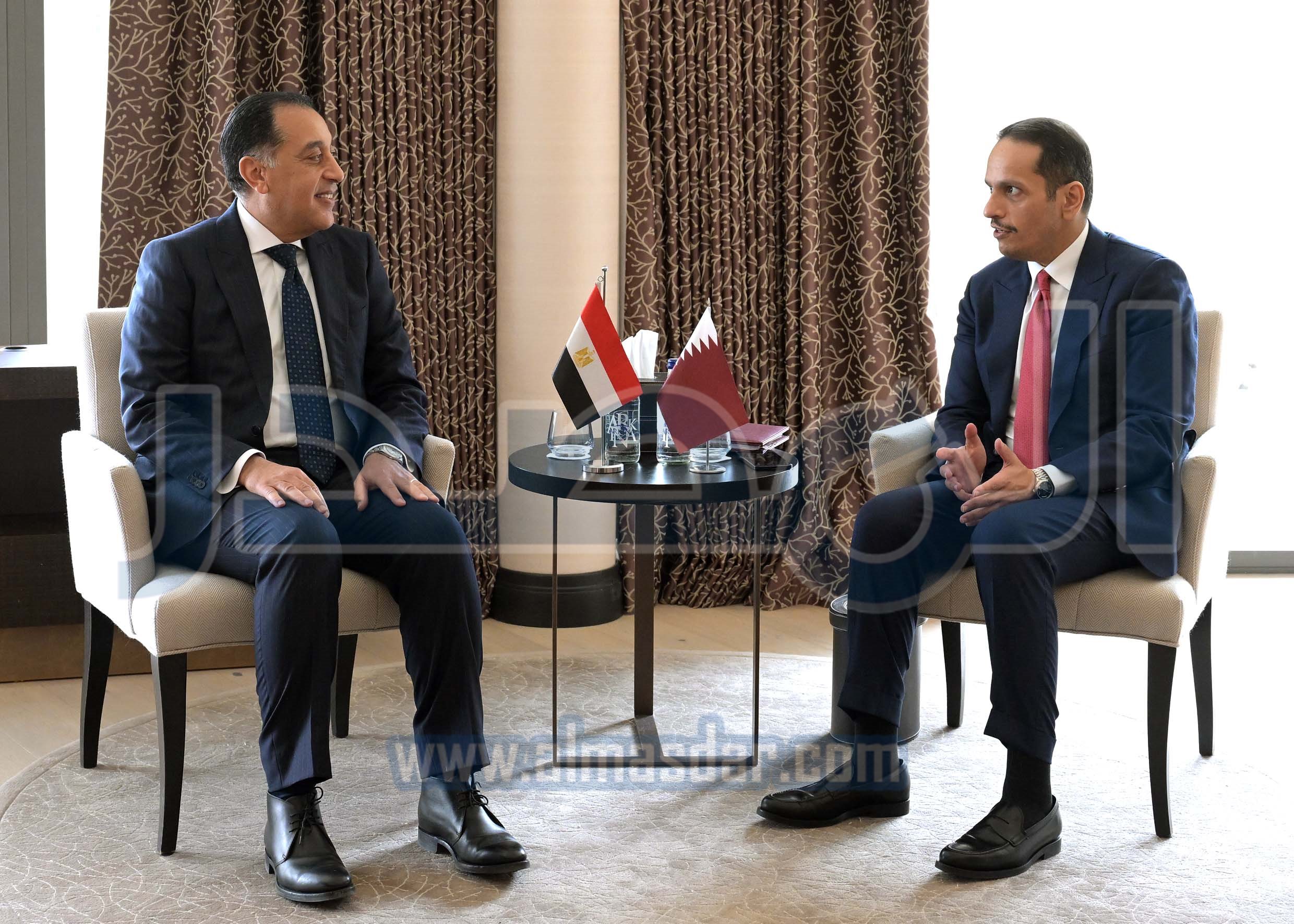 رئيس مجلس الوزراء يستقبل وزير خارجية دولة قطر