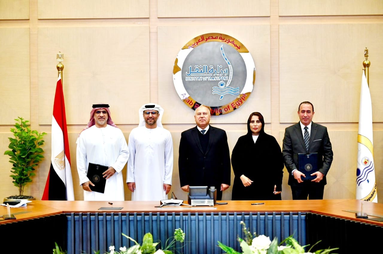مذكرة تفاهم بين الشركة القابضة للنقل البحرى وموانىء أبو ظبى