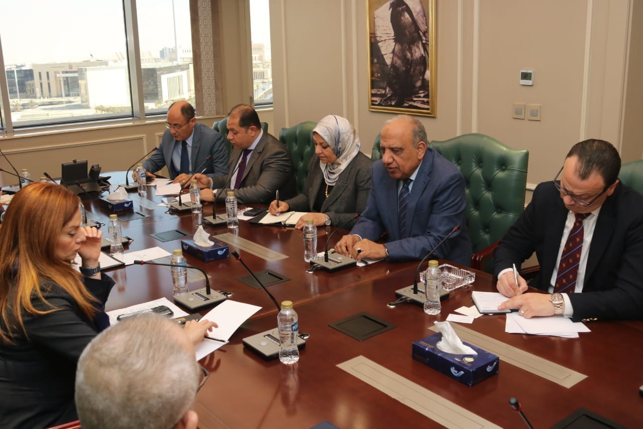 وزير الكهرباء يستقبل وزيرة الطاقة والبيئة بجمهورية مالطا