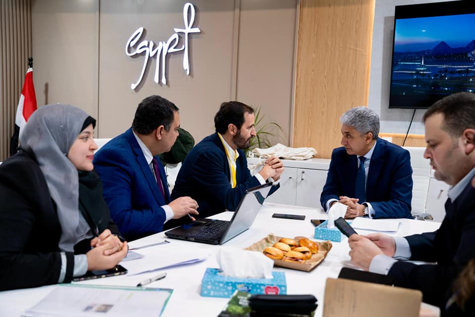 وزير السياحة يستكمل لقاءاته المهنية بالعاصمة الإسبانية مدريد