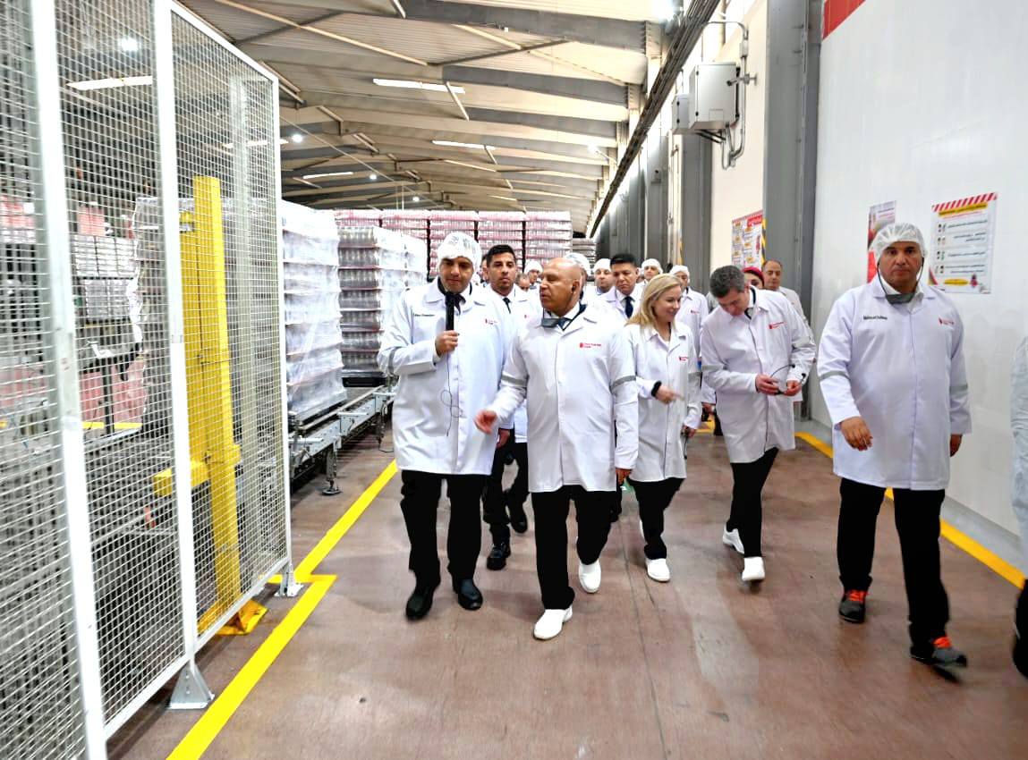 الوزير يشهد فعاليات افتتاح خط إنتاج جديد بمصنع شركة كوكاكولا