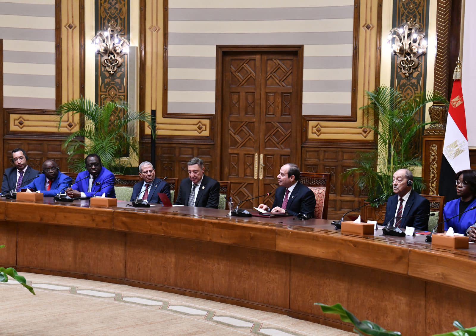 الرئيس السيسي يستقبل رؤساء المحاكم الدستورية والعليا الأفارقة
