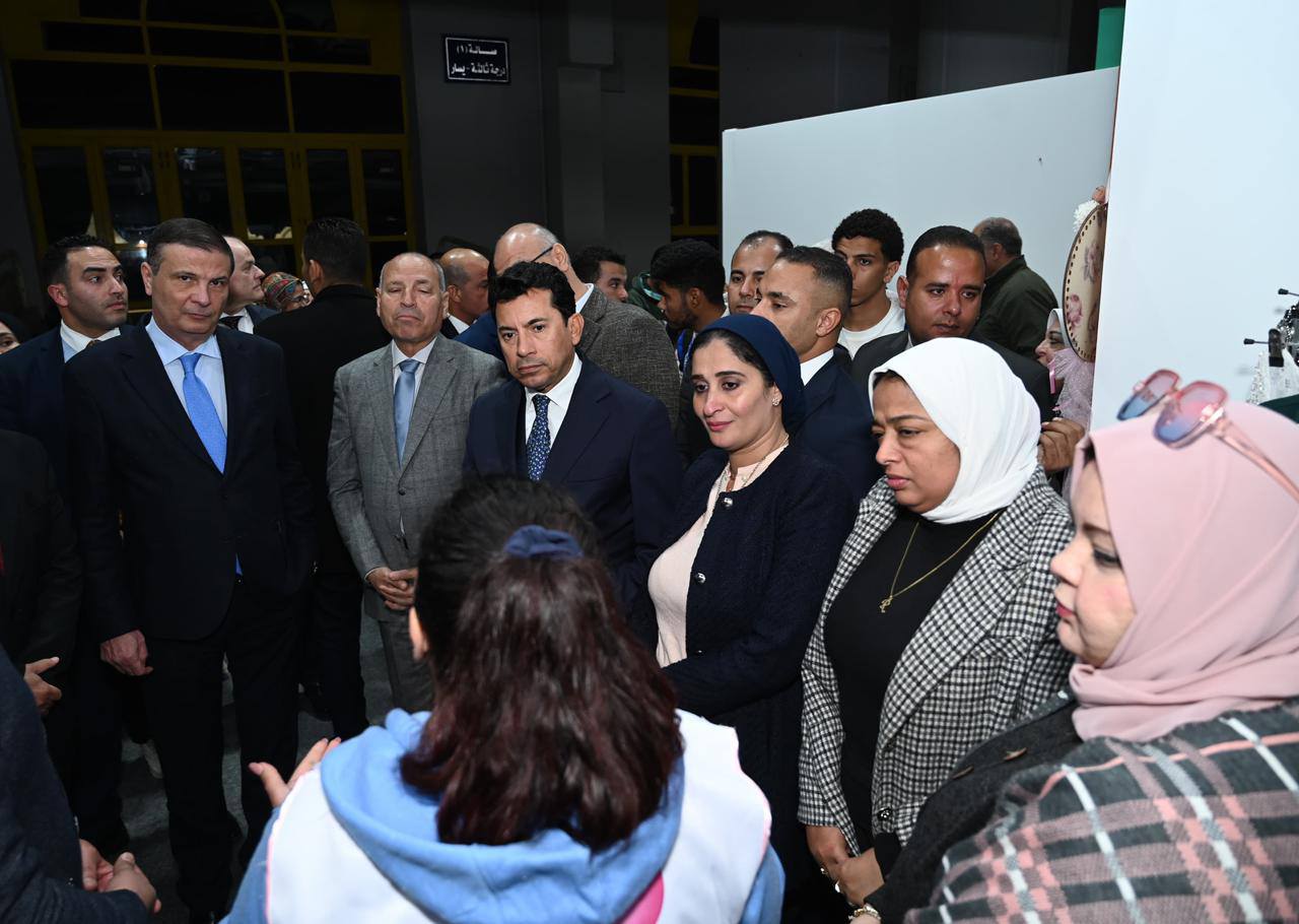 وزير الشباب يفتتح النسخة الثانية معرض بيزنس يا شباب