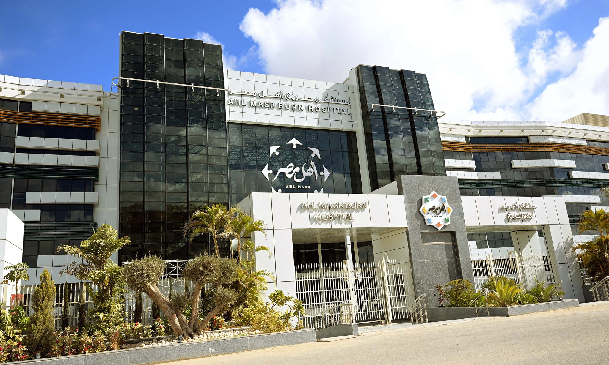 رئيس الوزراء يتفقد مستشفى أهل مصر لعلاج الحروق