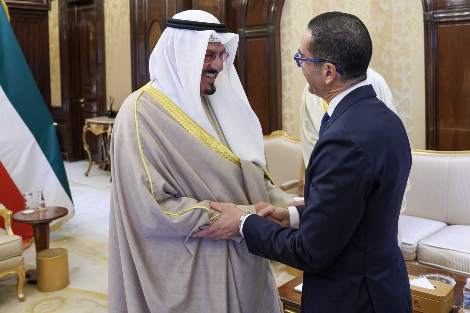 ئيس الوزراء الكويتي يستقبل وزير الاستثمار