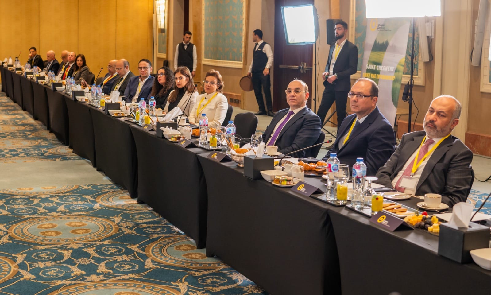وزير المالية يشارك باجتماع لجنة البنوك والتمويل