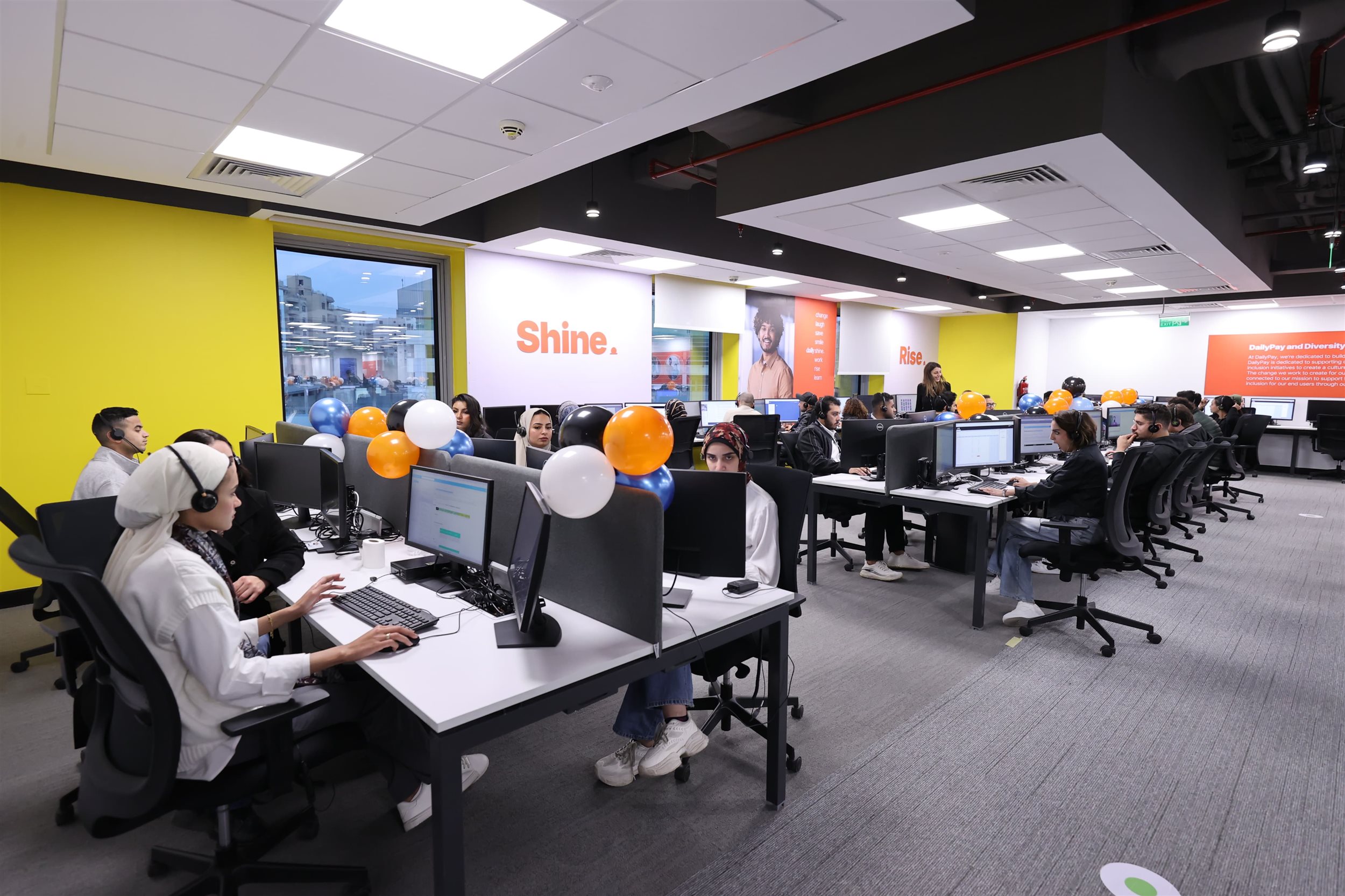 وزير الاتصالات يفتتح مقر شركة TTEC الأمريكية
