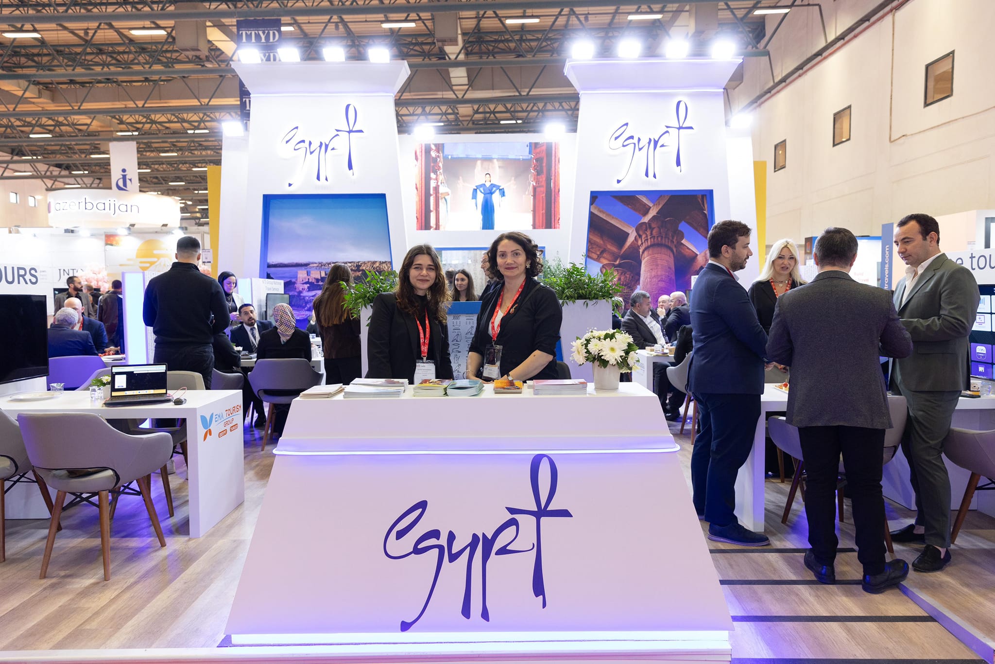 وزير السياحة يفتتح جناح مصر بمعرض 2025 EMITT فى إسطنبول