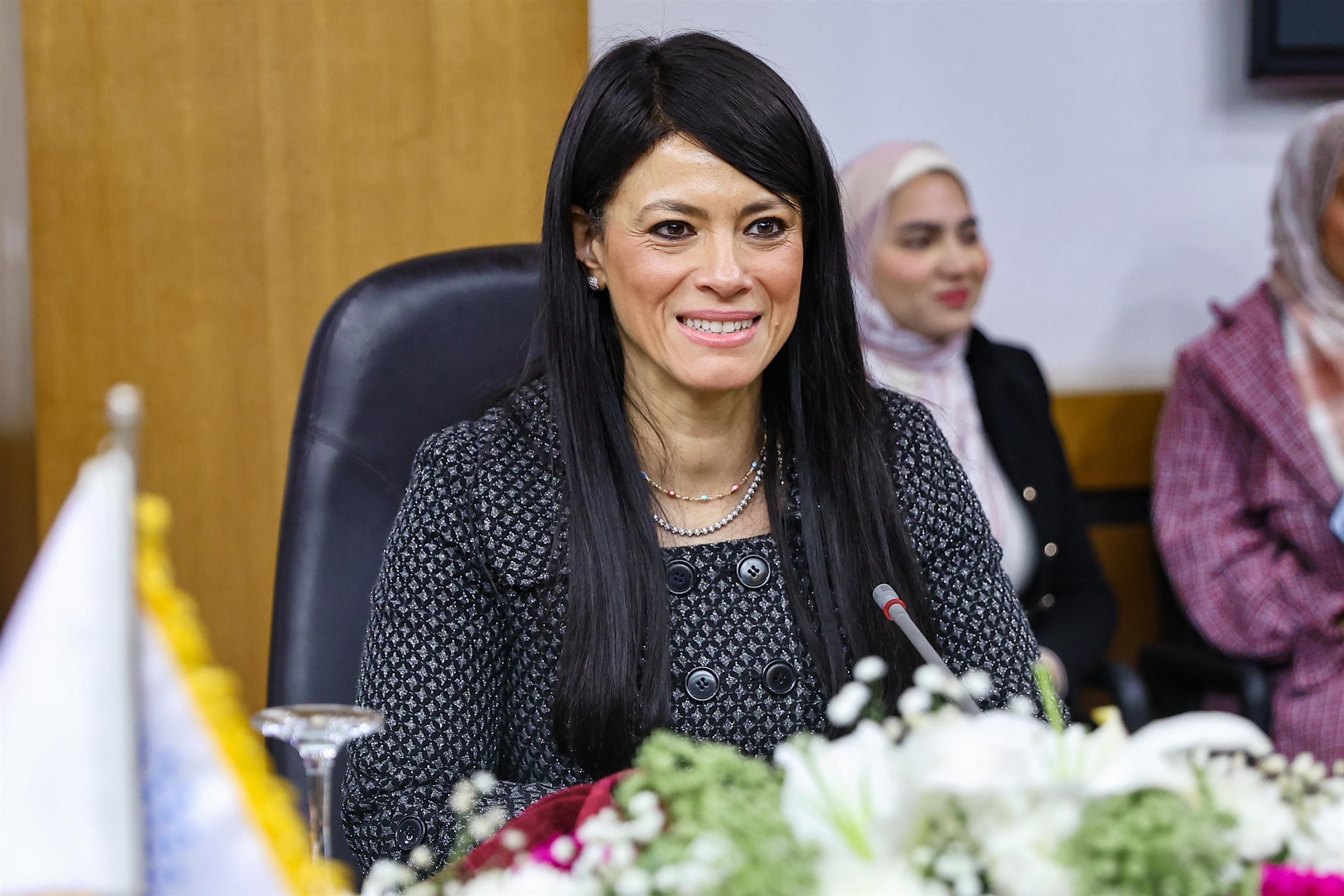 المشاط في اجتماع مع رئيس وقيادات الجهاز المركزي للإحصاء
