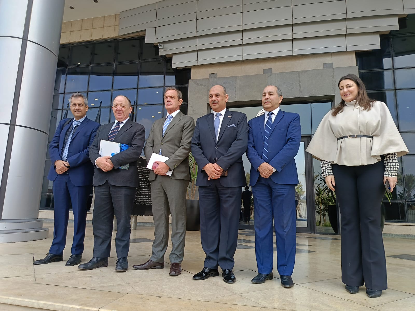 رئيس الهيئة العامة للاستثمار يلتقي وفدًا أرجنتينيًا�