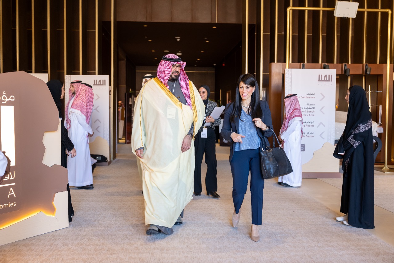 المشاط تلتقي وزير الاقتصاد والتخطيط السعودي