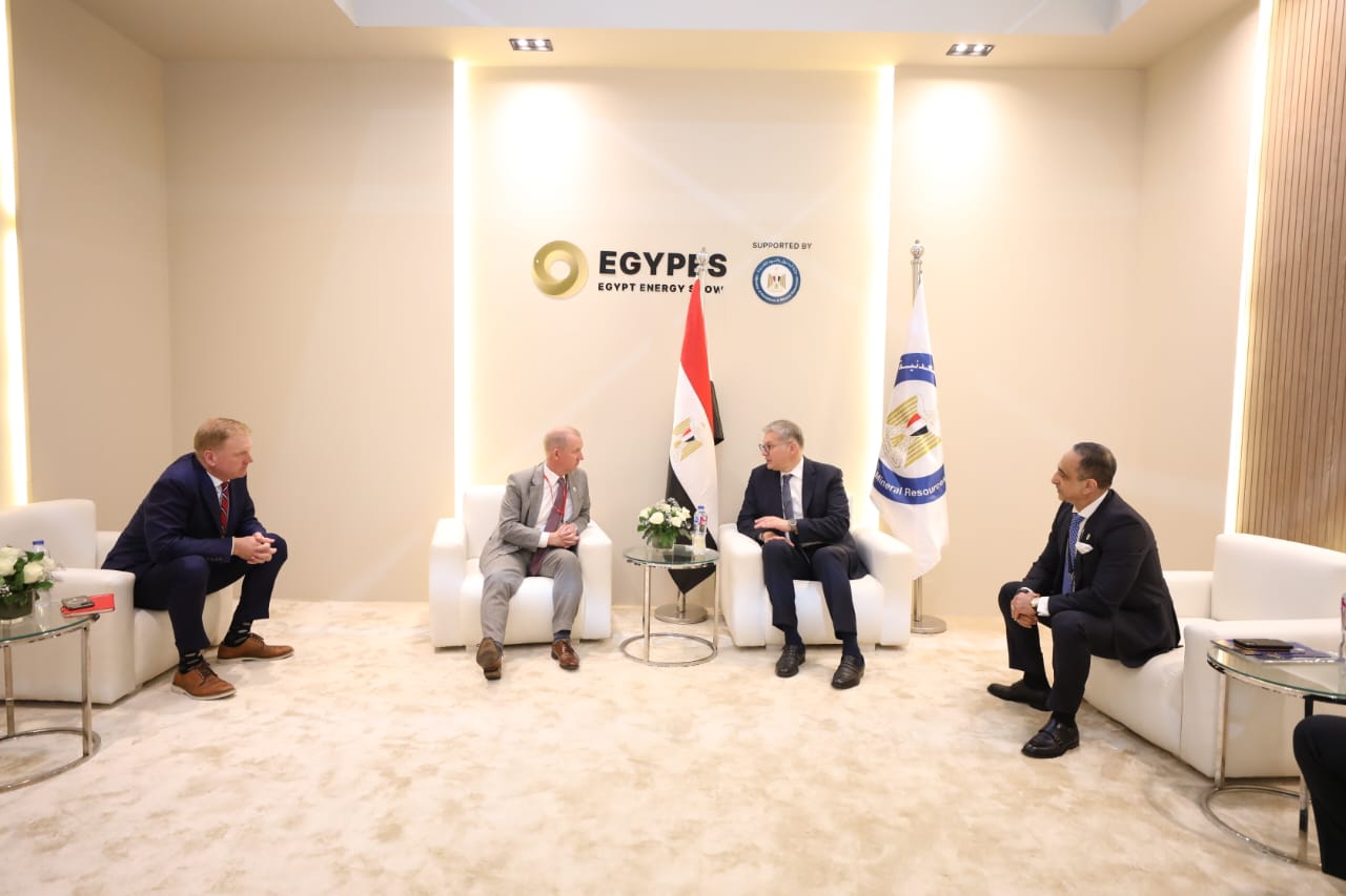وزير البترول يلتقي رئيس شركة IPR�
