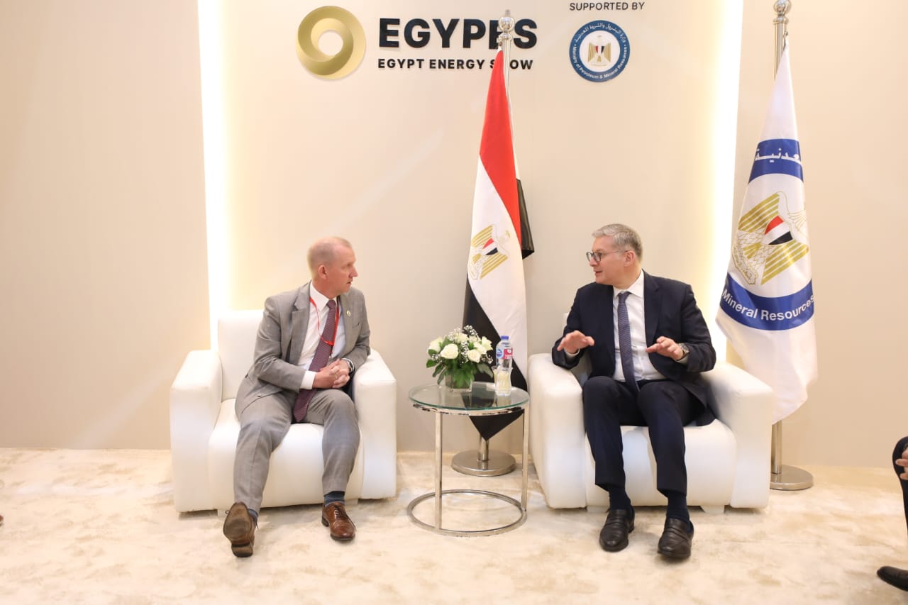 وزير البترول يلتقي رئيس شركة IPR�