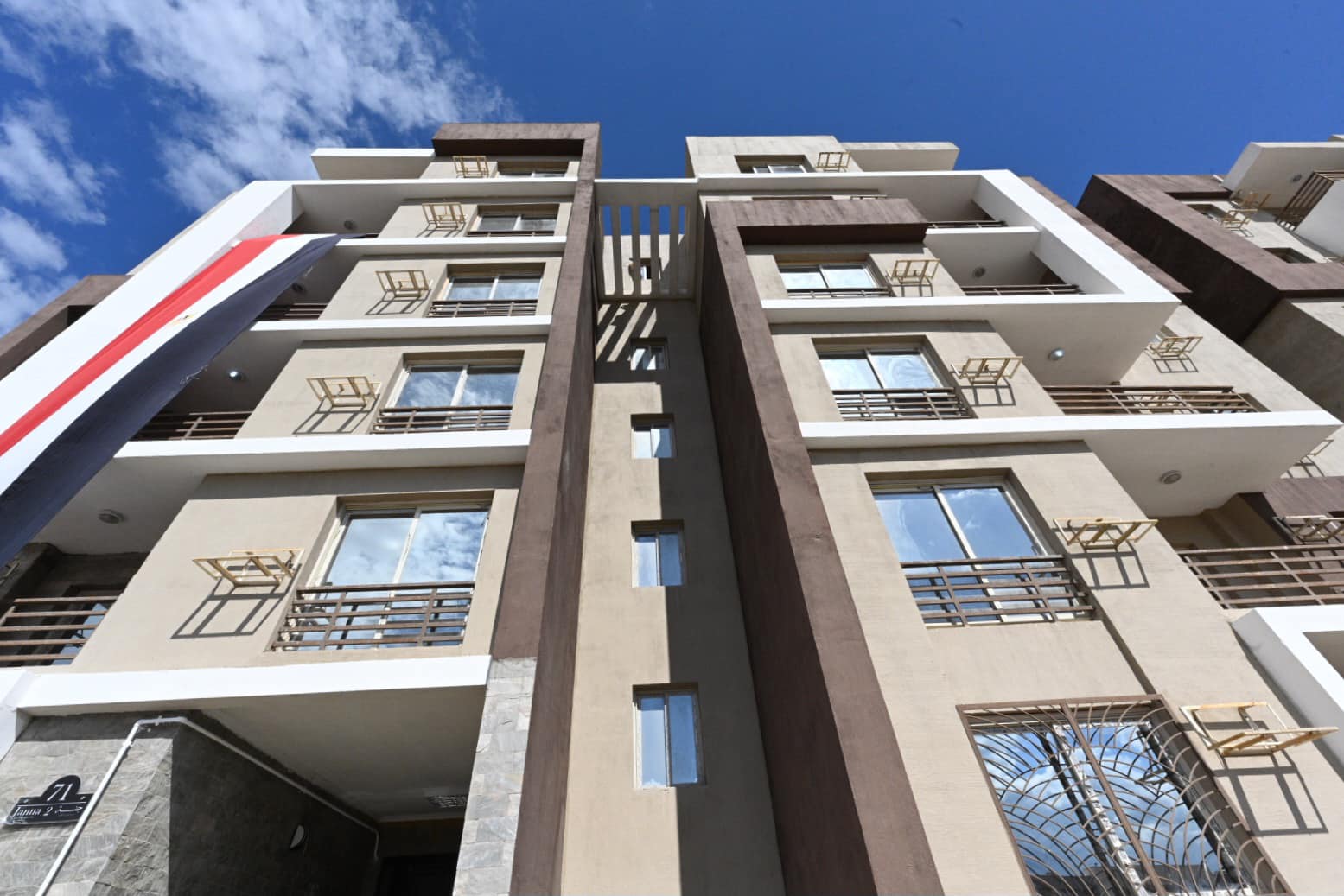 وزير الإسكان يتفقد مشروعي الفيلات وجنة بالمنصورة الجديدة