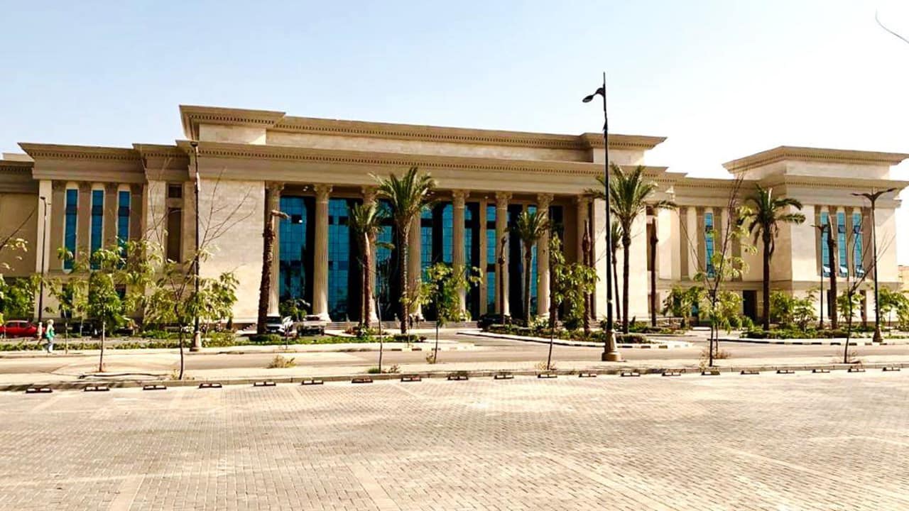 الشربيني يتابع تشغيل الخدمات للمواطنين بالمنصورة الجديدة