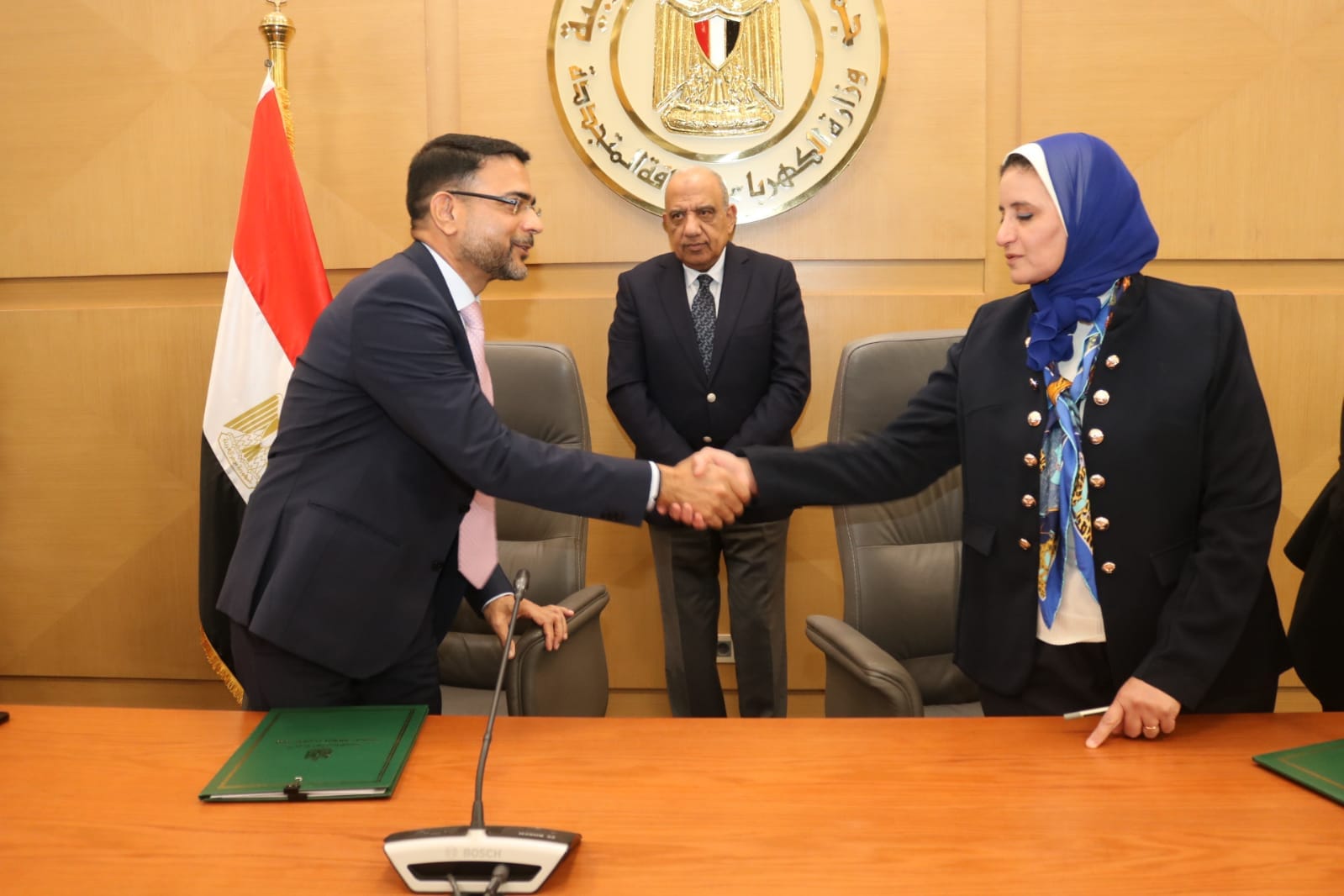 توقيع اتفاقية مشروع إنشاء محطتى تخزين طاقة مع شركة اميا باور