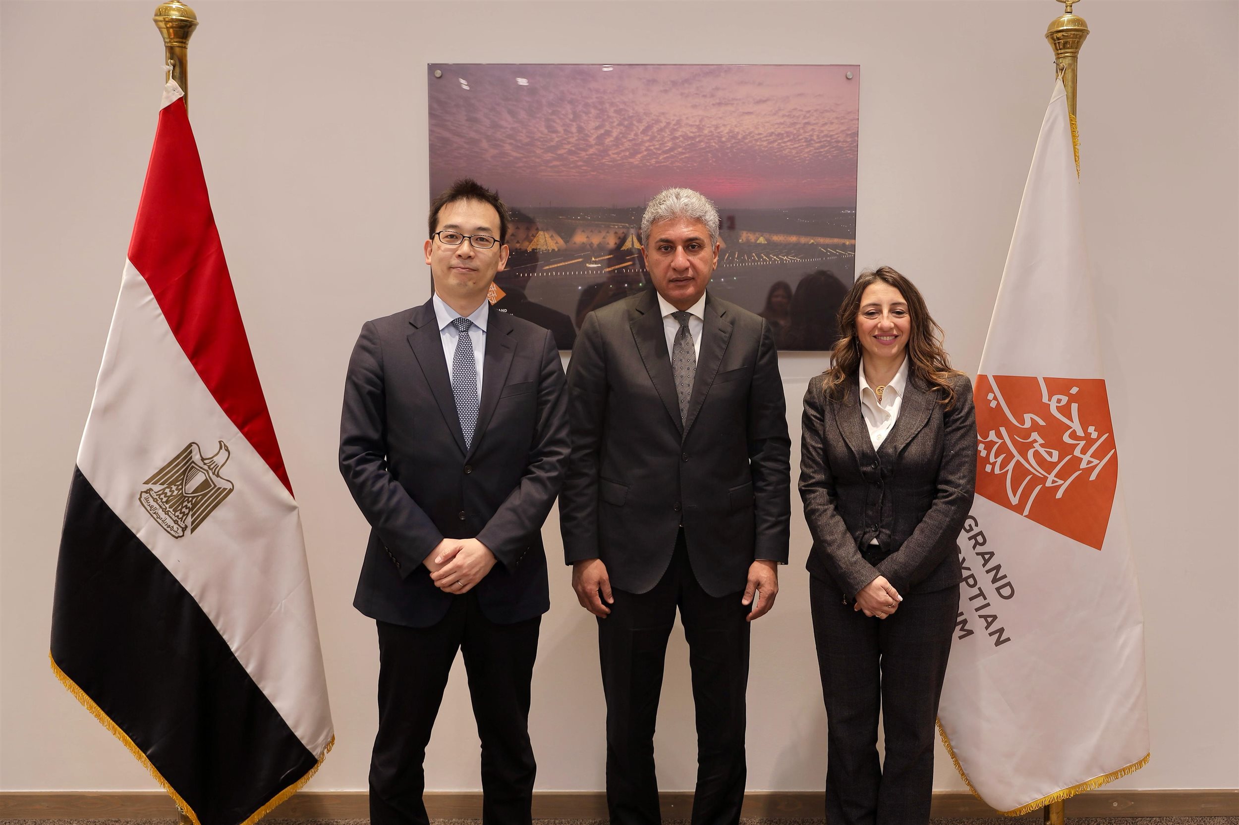 وزير السياحة والآثار يستقبل الرئيس الجديد لمكتب الجايكا بمصر