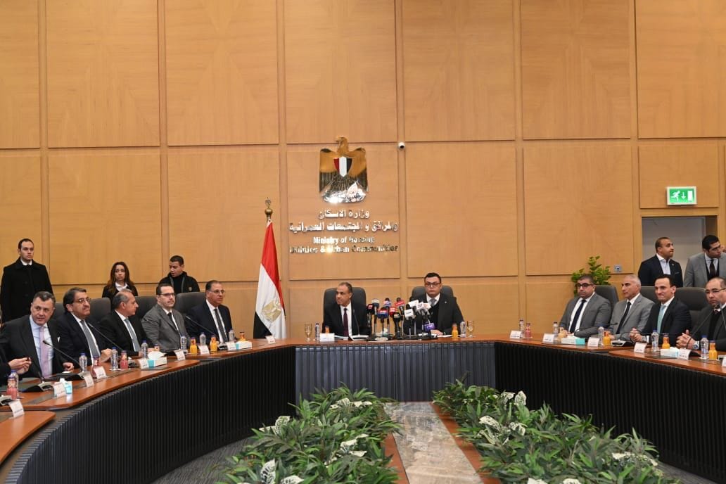 المؤتمر الصحفي بين وزير الإسكان ووزير الخارجية