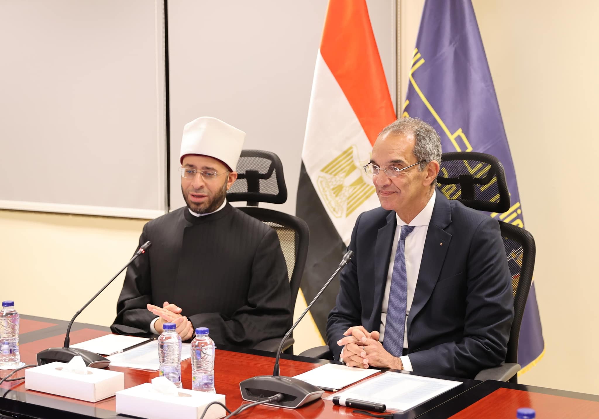 وزير الاتصالات�يلتقي وزير الأوقاف