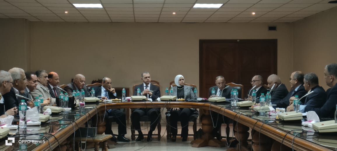 بروتوكول تعاون بين مصلحة الضرائب وشعبة مزاولي المهن الحرة