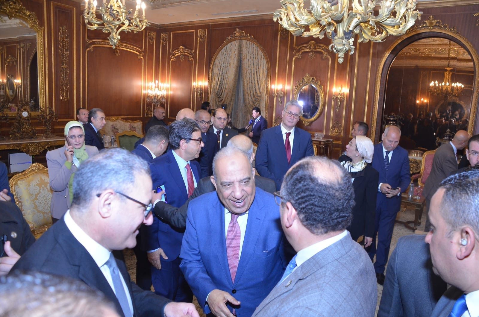 وزير الكهرباء خلال مشاركته في فعاليات مؤتمر السيسي بناء وطن