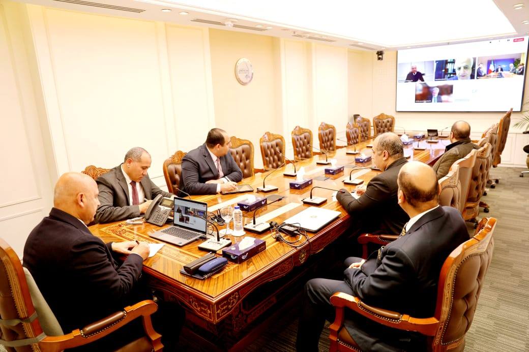 الوزير يجتمع مع نائب رئيس الوزراء ووزير النقل والبنية التحتية الايطالي