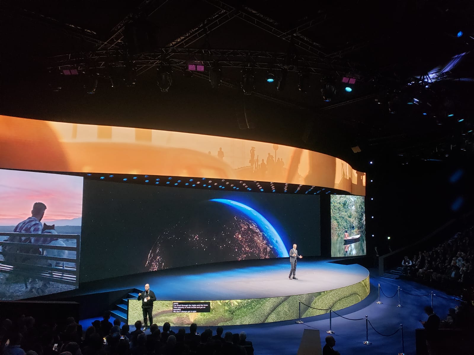 الجلسة الافتتاحية للمؤتمر الدولى للمحمول MWC 2025