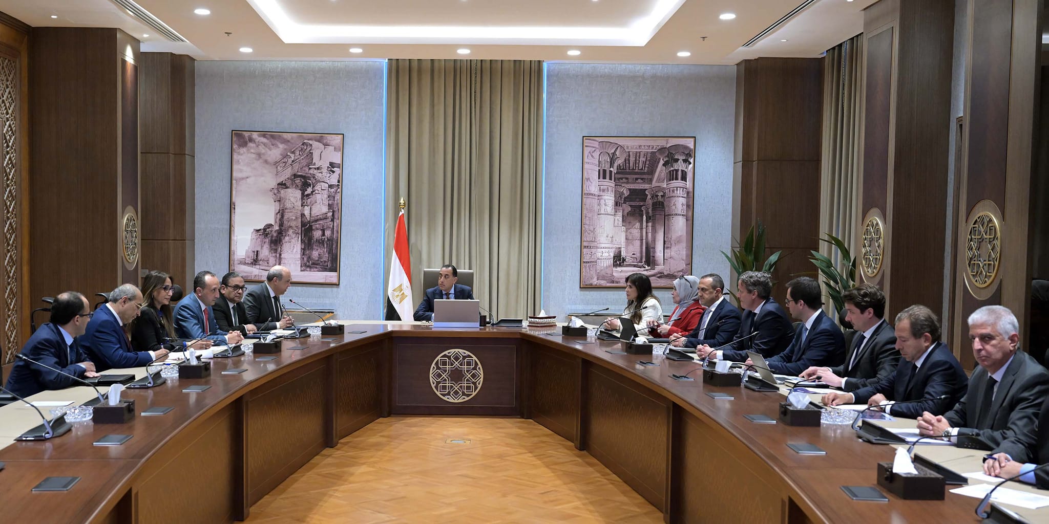 مدبولي يتابع ملف تشغيل المطارات المصرية أمام القطاع الخاص