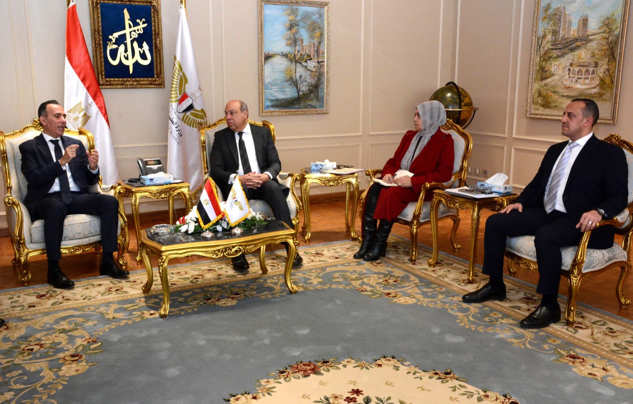 وزير الطيران�يلتقي وفدًا من شركة سيتا العالمية