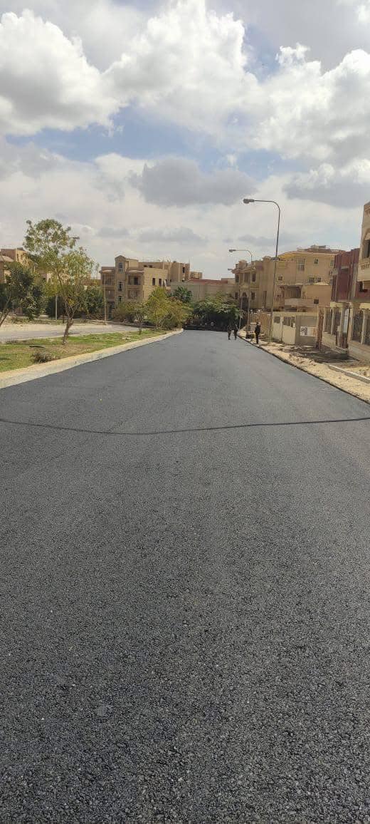 تكثيف مشروعات شبكات الكهرباء بأراضي بيت الوطن بمدينة العبور