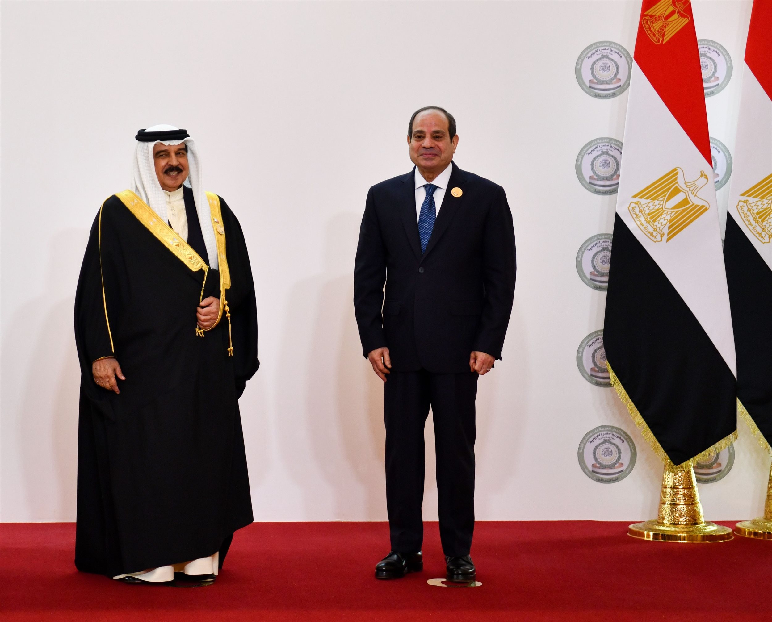 الرئيس السيسي يترأس أعمال القمة العربية غير العادية